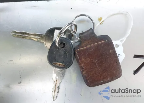 2006 Chevrolet Silverado 1500 Lt3 из США, поврежденный, VIN 1GCEK19B06E152995